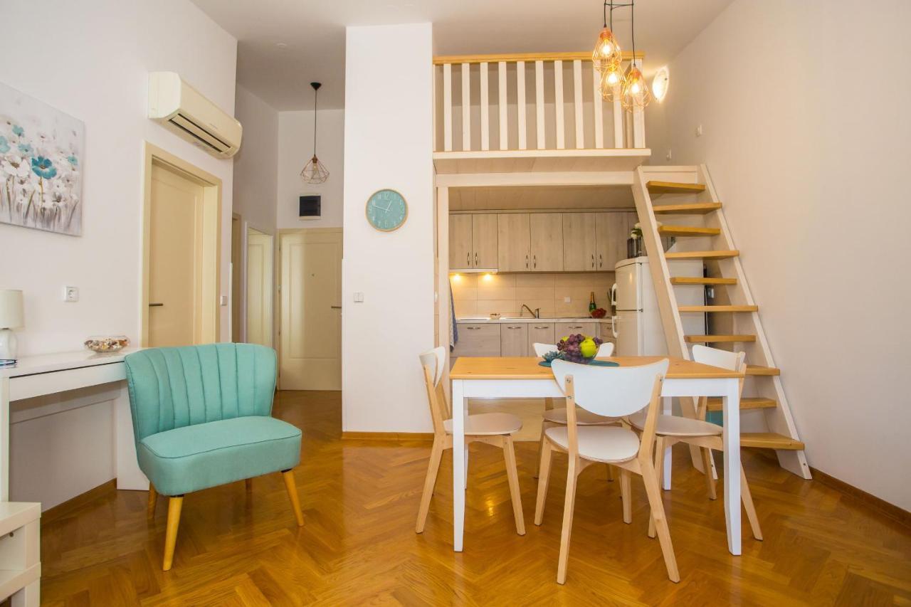Apartment Dora Near Sea And Center With Private Garage Пореч Екстериор снимка