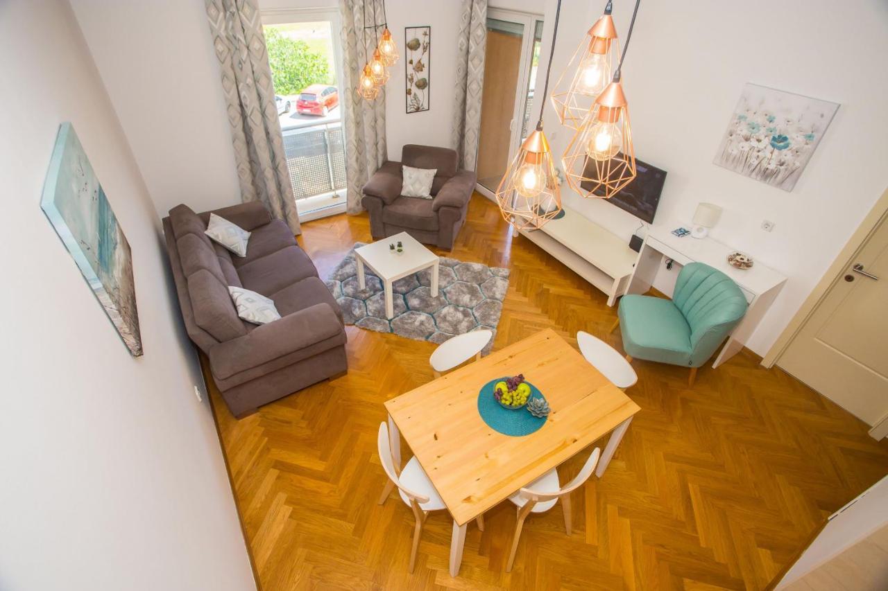 Apartment Dora Near Sea And Center With Private Garage Пореч Екстериор снимка